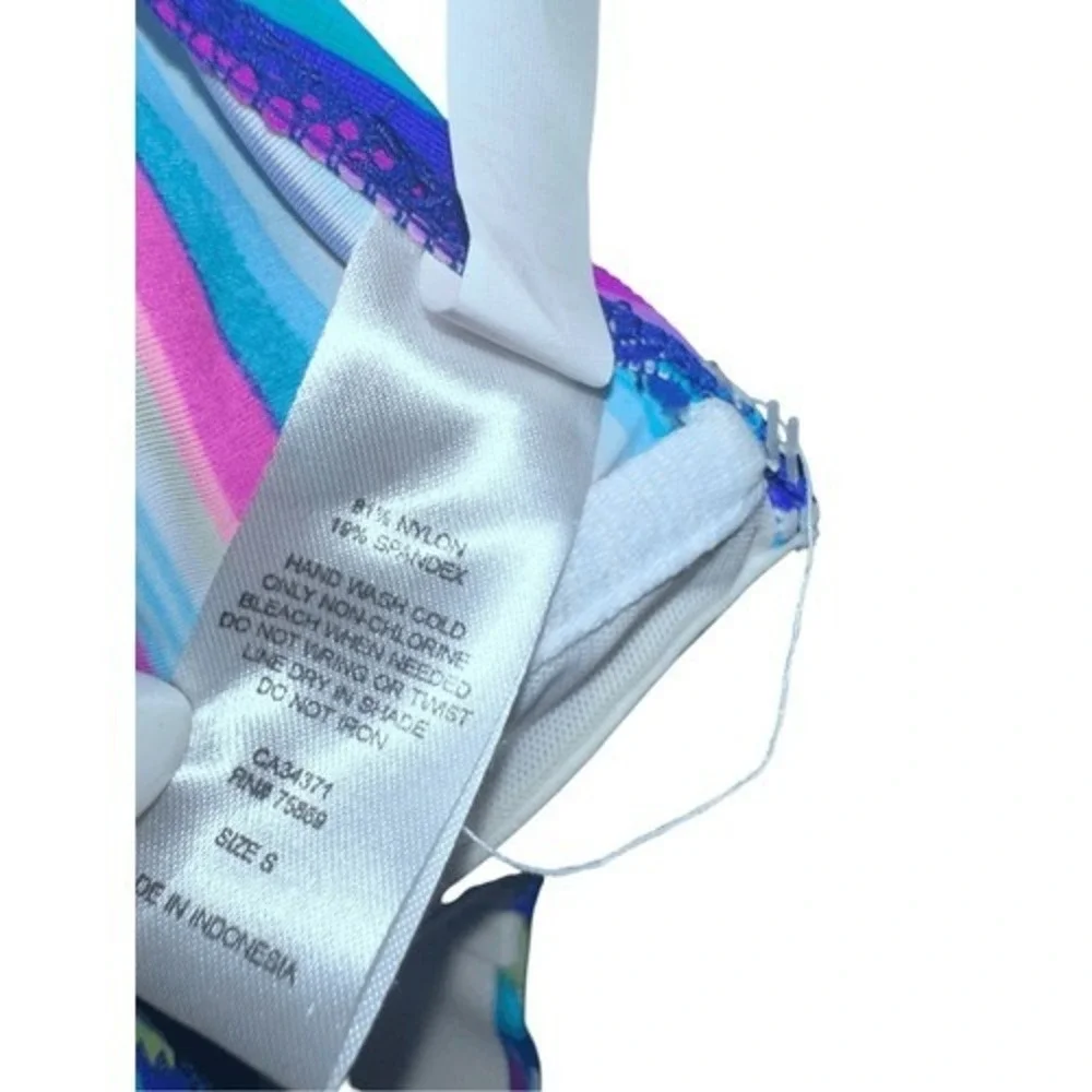 NEW WITH TAGS NWT HULA HONEY multi geo&stripe bandeau swim top multicolored COLO